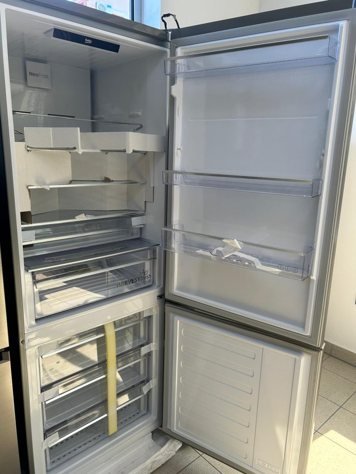 BEKO kombinacija hladnjak/zamrzivač RCNE560E50ZXPN, 192 cm visine, 70 cm širine - Slika 8