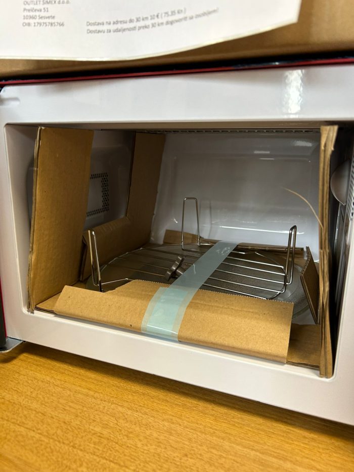 Privileg mikrovalna pećnica 450555, roštilj, 20 l, retro dizajn, 8 automatskih programa, crvena - Slika 10