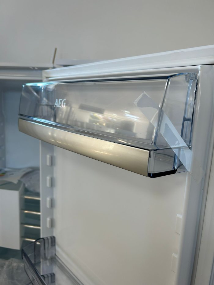 AEG SD18FS 5000 SERIJA COLDSENSE KOMBINACIJA HLADNJAKA I ZAMRZIVAČA UGRADBENA 178 CM - Slika 9