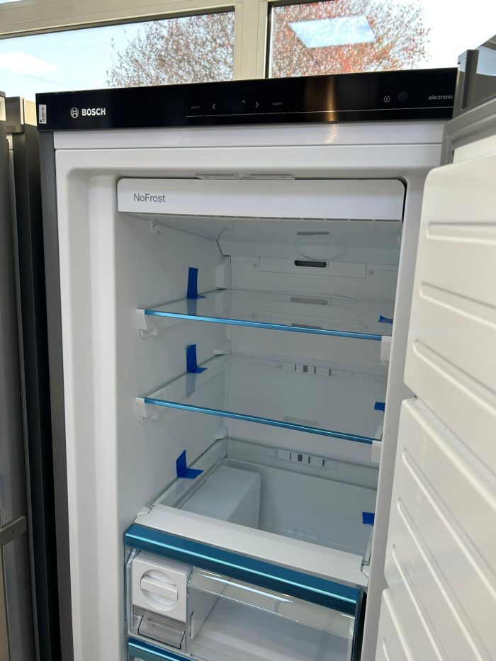 BOSCH zamrzivač 6 GSN36AIEP, visina 186 cm, širina 60 cm - Slika 11