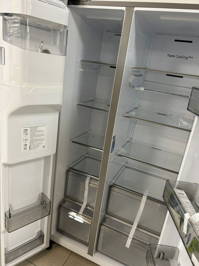 Samsung RS6GA8831S9 Side-by-Side - izgled nehrđajućeg čelika - Slika 10