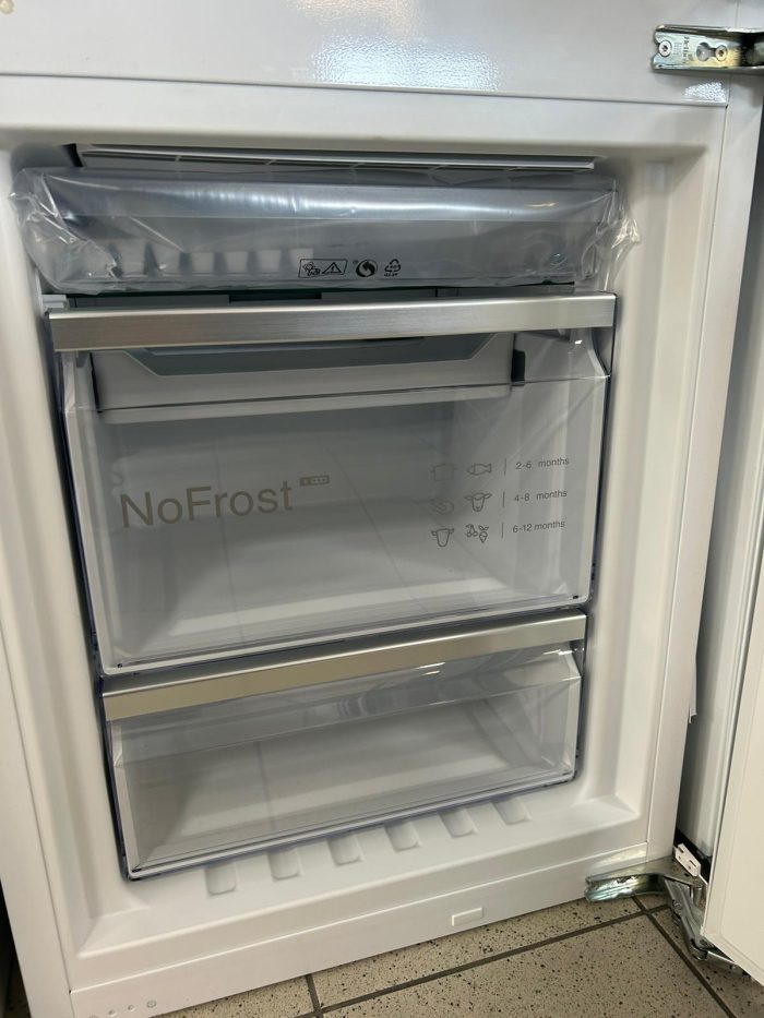 NEFF ugradbena kombinacija hladnjaka i zamrzivača N 70 KI7863FF0, visina 177,2 cm, širina 55,8 cm - Slika 19