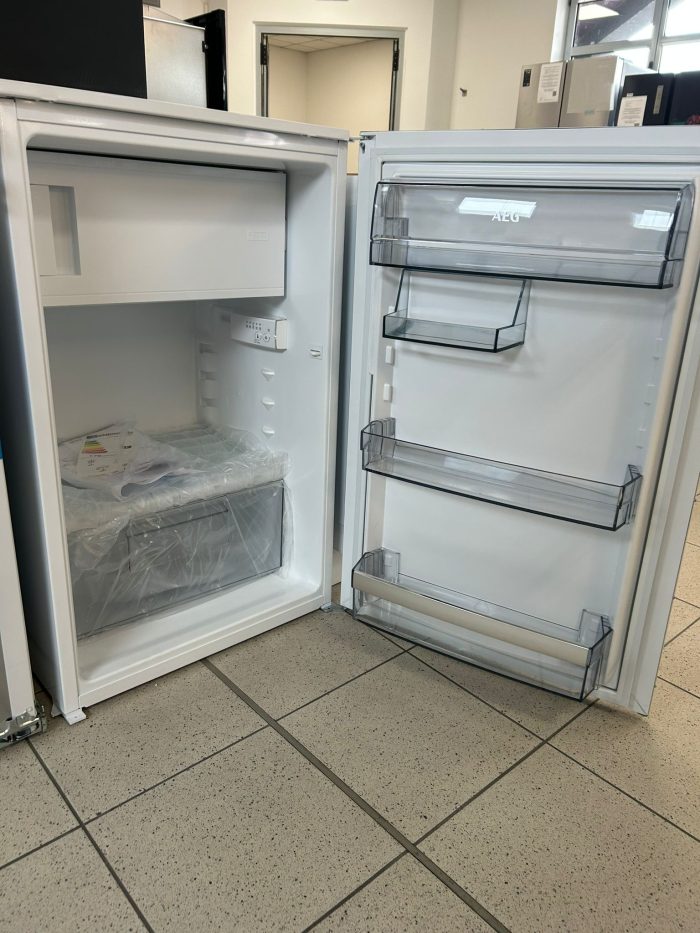AEG ugradbeni hladnjak SFB688F1AE 933018058, visina 88,1 cm, širina 56 cm - Slika 15