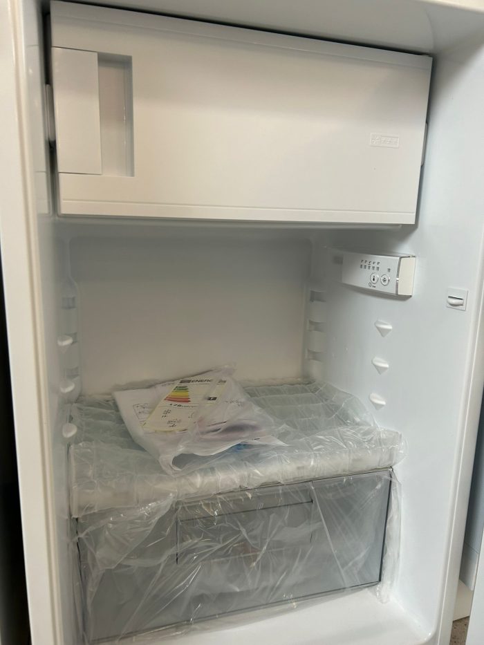 AEG ugradbeni hladnjak SFB688F1AE 933018058, visina 88,1 cm, širina 56 cm - Slika 17
