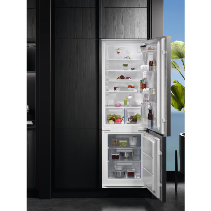 AEG EKG178E3 5000 ColdSense / Ugradbeni hladnjak-zamrzivač / 1780 mm / 271 L / LowFrost – manje stvaranja leda / Klizna vrata - Slika 2