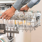 GORENJE Podpultna perilica posuđa GU673C60X automatsko otvaranje vrata - Slika 7