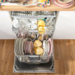 GORENJE Podpultna perilica posuđa GU673C60X automatsko otvaranje vrata - Slika 6