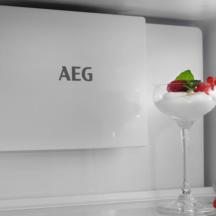 AEG Kombinacija hladnjaka i zamrzivača NSC6M191ES 189,4 cm visok - Slika 2