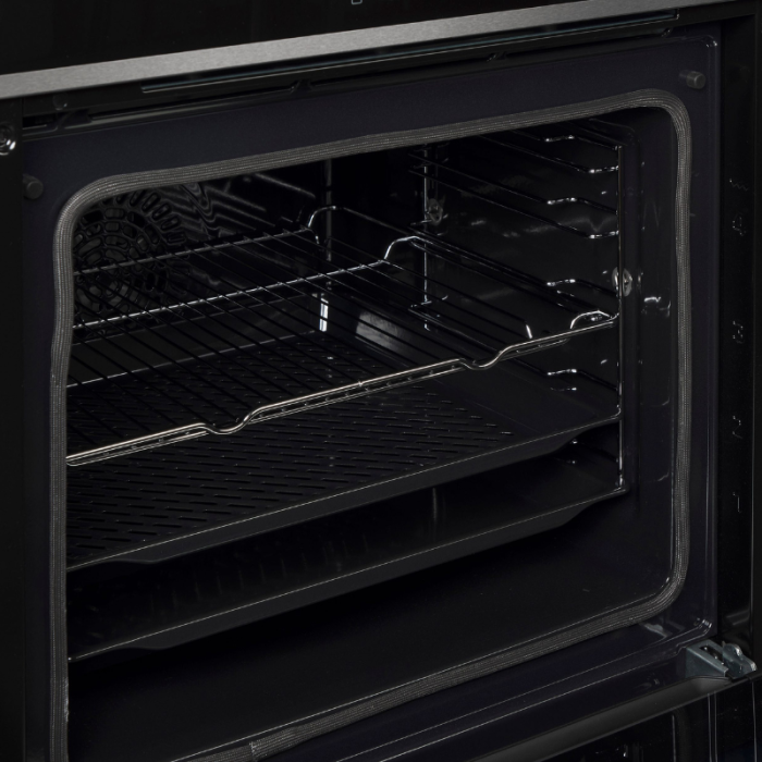 SIEMENS Pirolitička pećnica iQ300 HB572ABS3 Funkcija prženja na zraku za hrskave rezultate i funkcija samočišćenja - Slika 2