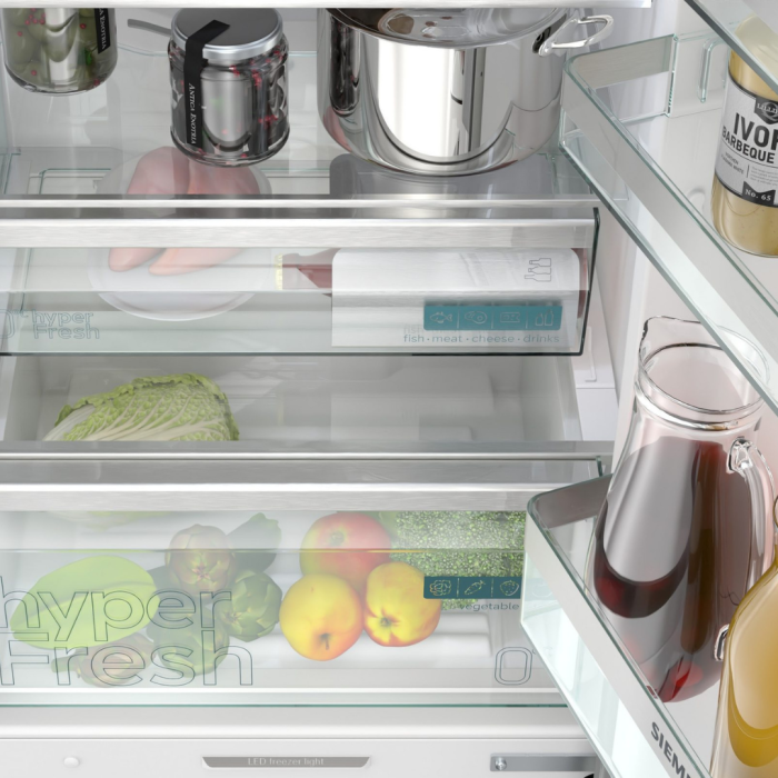 SIEMENS iQ500 KG39NAIAU hladnjak/zamrzivač noFrost, hyperFresh ladica 0°C, svjetlo zamrzivača, LED svjetlo - Slika 8