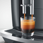 JURA Potpuno automatski aparat za kavu 15584 E8 Piano Black (EC) - Slika 6